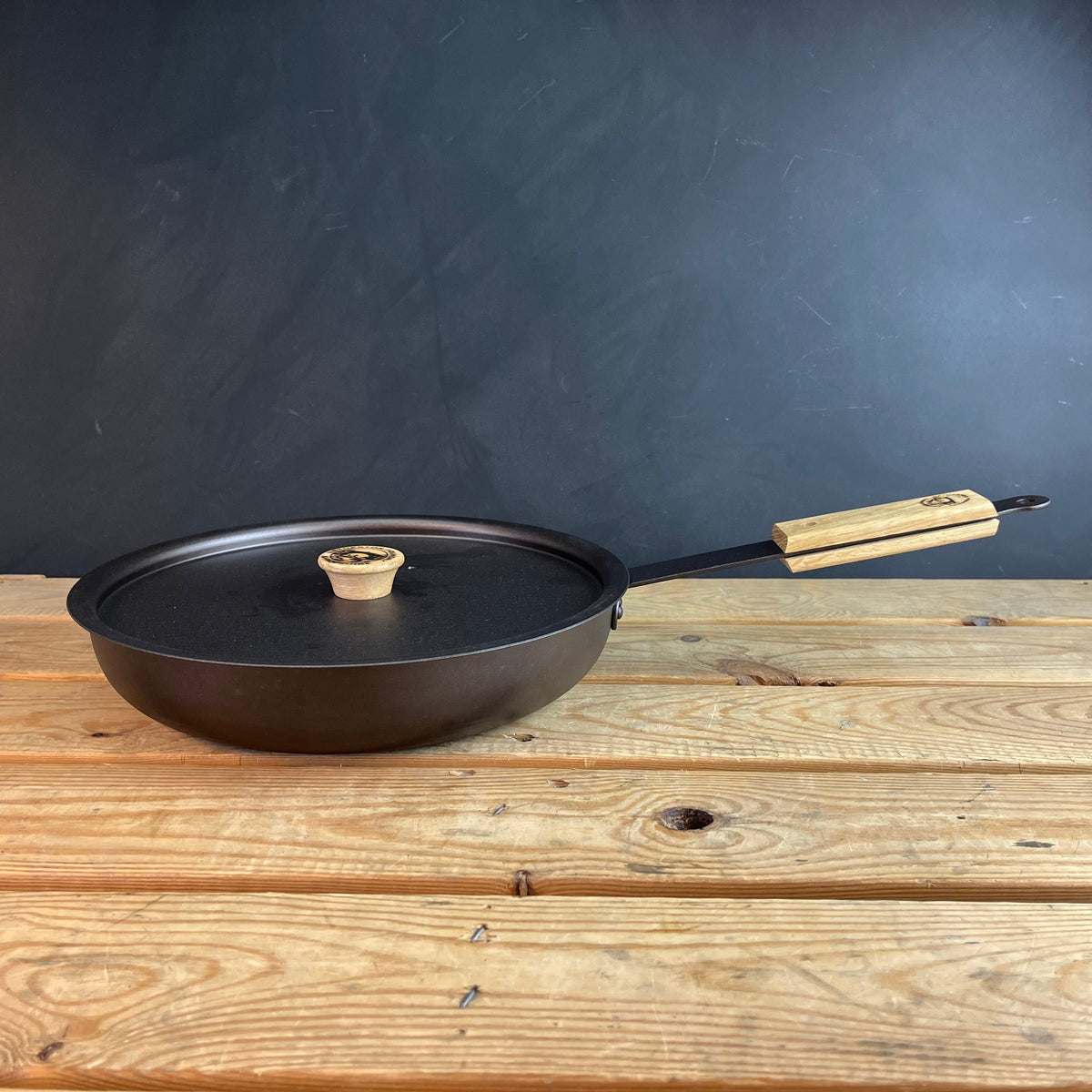 11 inch (28cm) Spun Iron Chef&#39;s Saute Pan - BRIT LOCKER