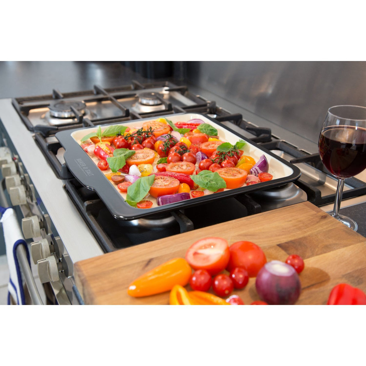 37cm Enamel Baking Tray - BRIT LOCKER