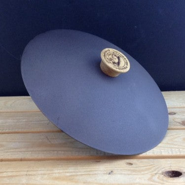 Black Iron 10 inch (26cm) Pan lid with oak knob